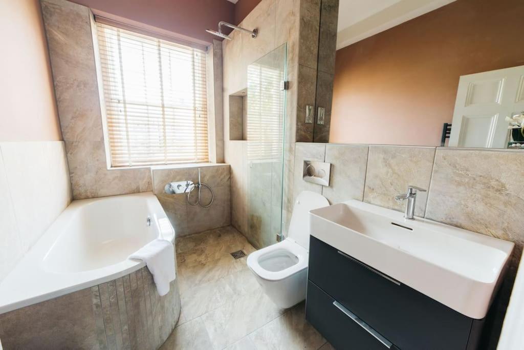 Luxury, Central, Sun-Filled 3 Bed Haven In Bath Ngoại thất bức ảnh